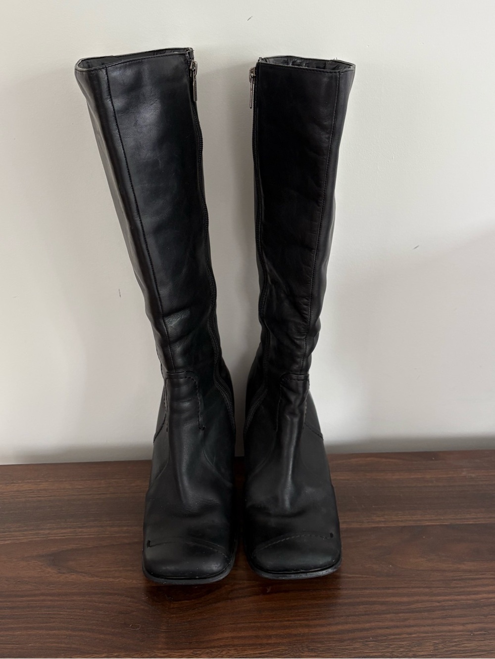Y2K Square-toe black boots